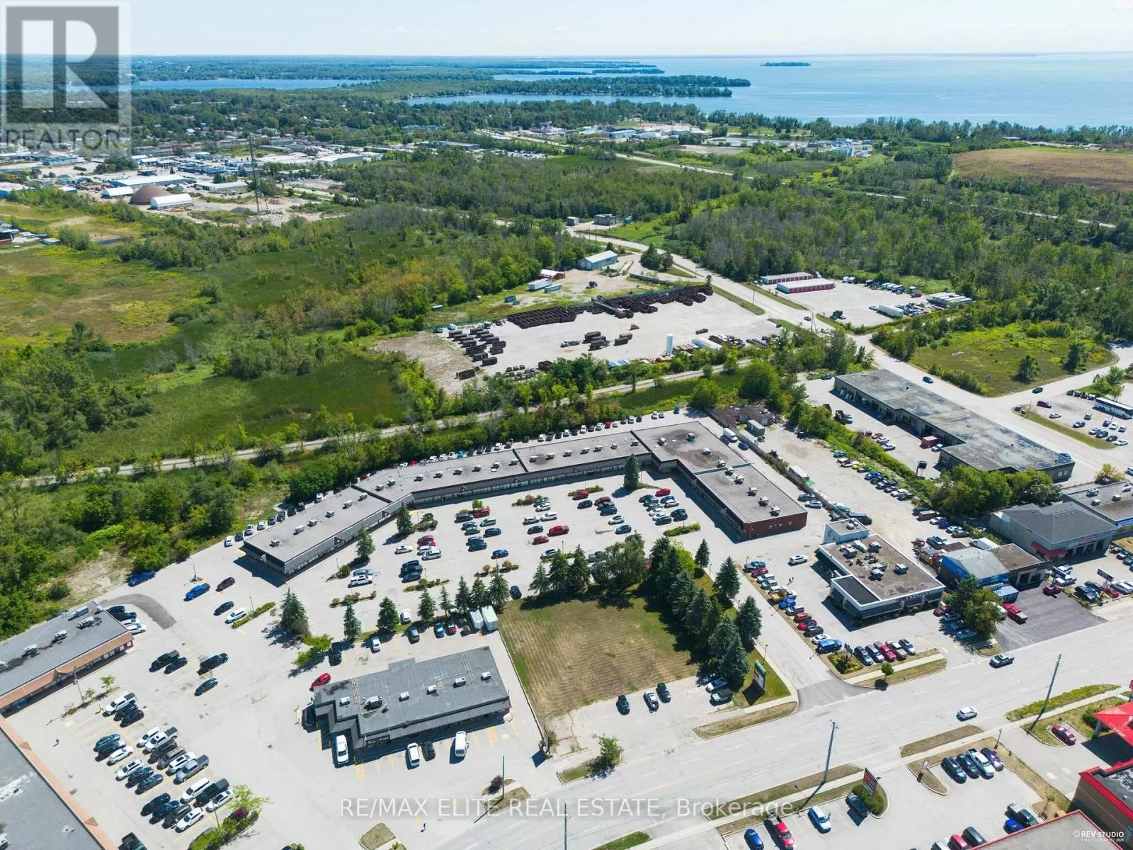 208 & 210 Memorial Avenue, Orillia, Ontario L3V 7V1