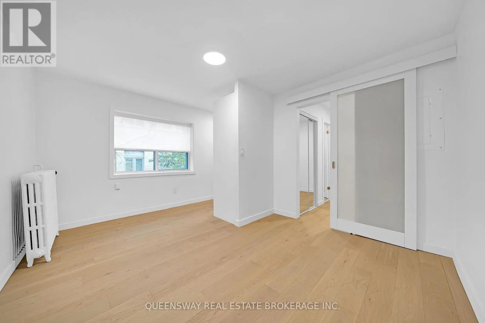 Other for rent: 208 - 26 Balmoral Avenue, Toronto, Ontario M4V 1J4