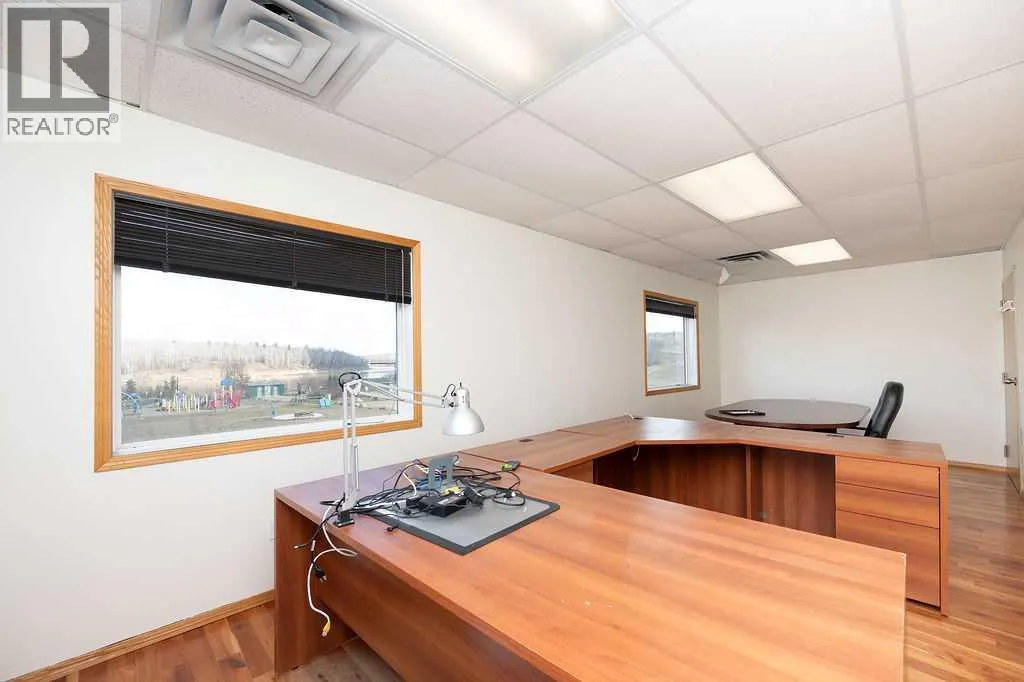 Commercial Mix for rent: 208, 4706 50 Avenue, Athabasca, Alberta T9S 1C1