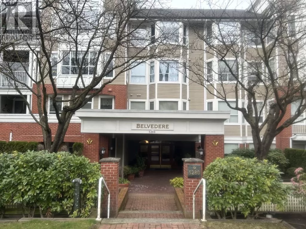 Apartment for rent: 208 5280 Oakmount Crescent, Burnaby, British Columbia V5H 4S1