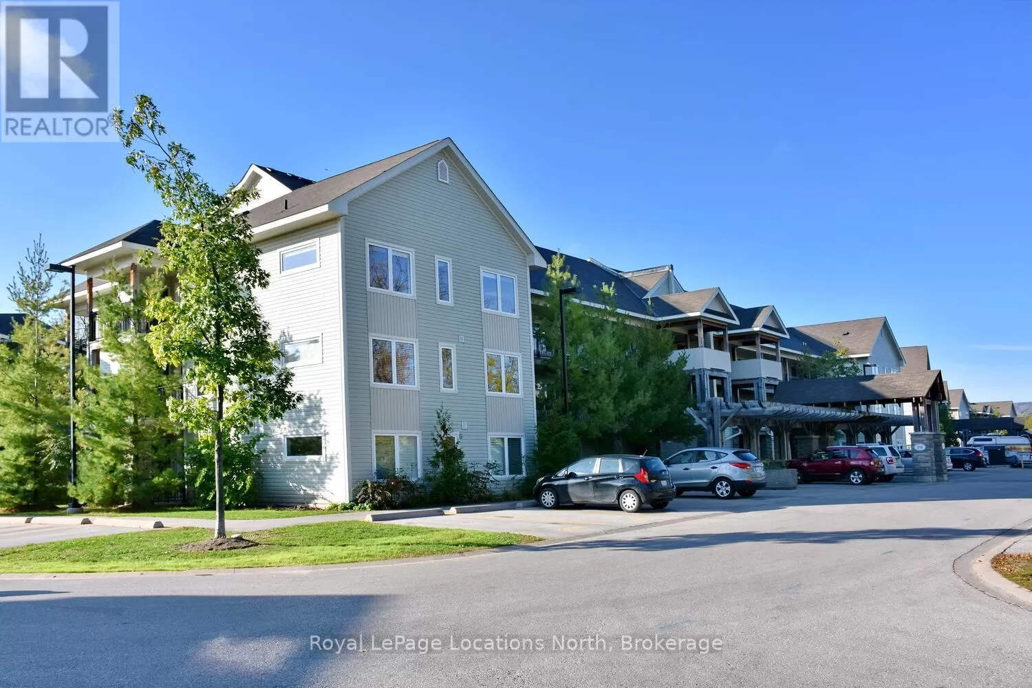 Apartment for rent: 208 - 6 Brandy Lane Drive, Collingwood, Ontario L9Y 0X4