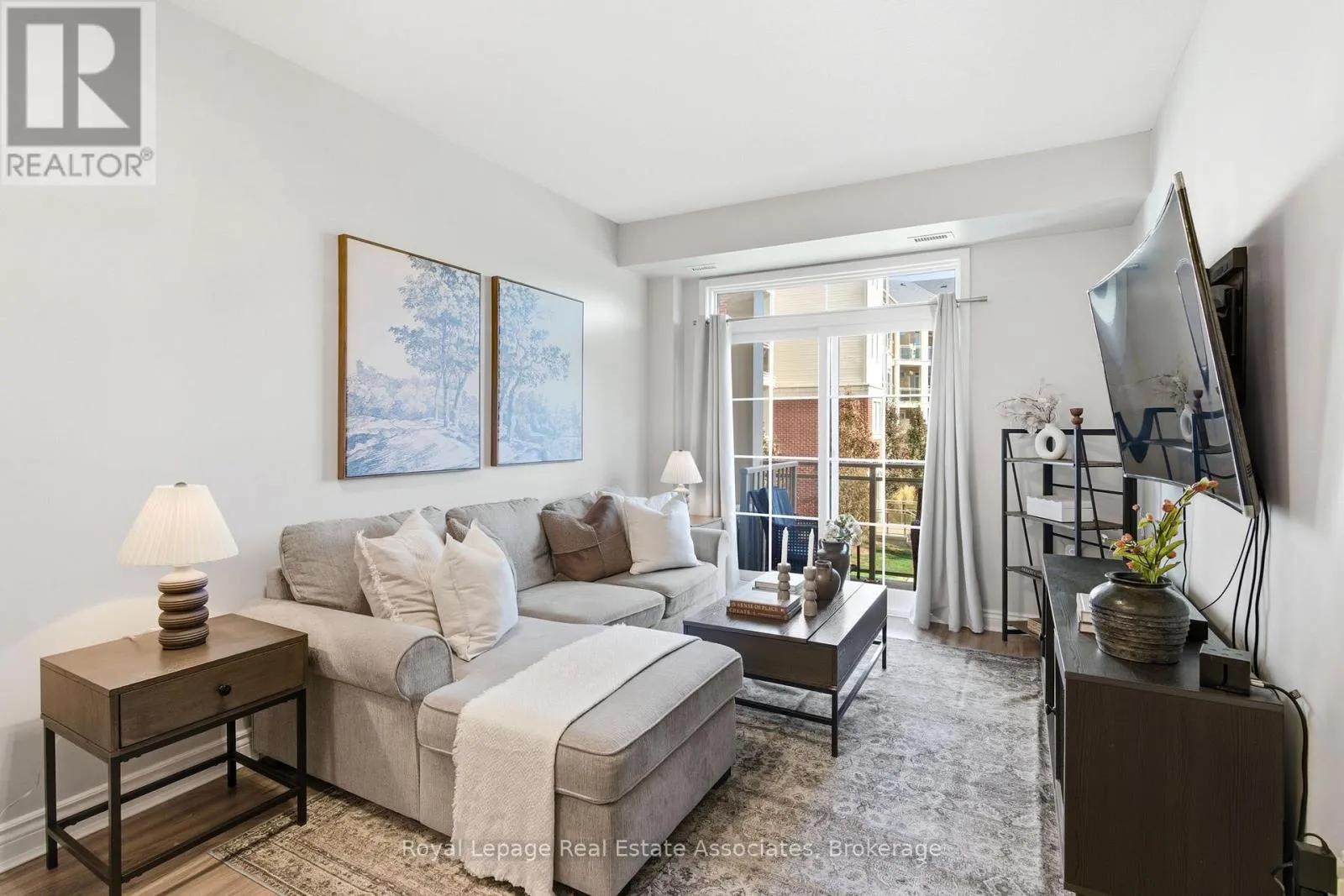 Apartment for rent: 208 - 80 Aspen Springs Drive, Clarington, Ontario L1C 0V4