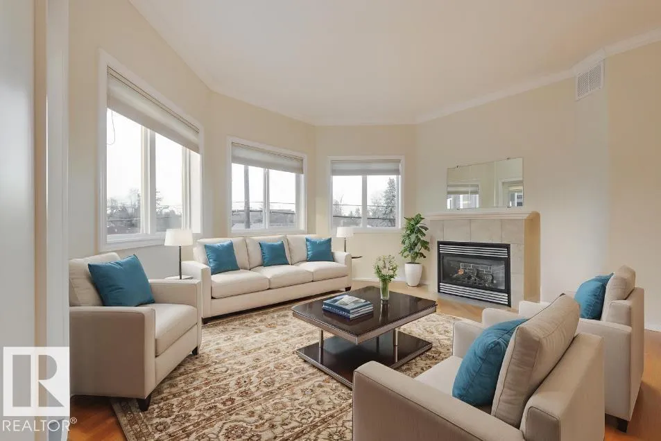 Apartment for rent: #208 8528 82 Av Nw, Edmonton, Alberta T6C 0Y8