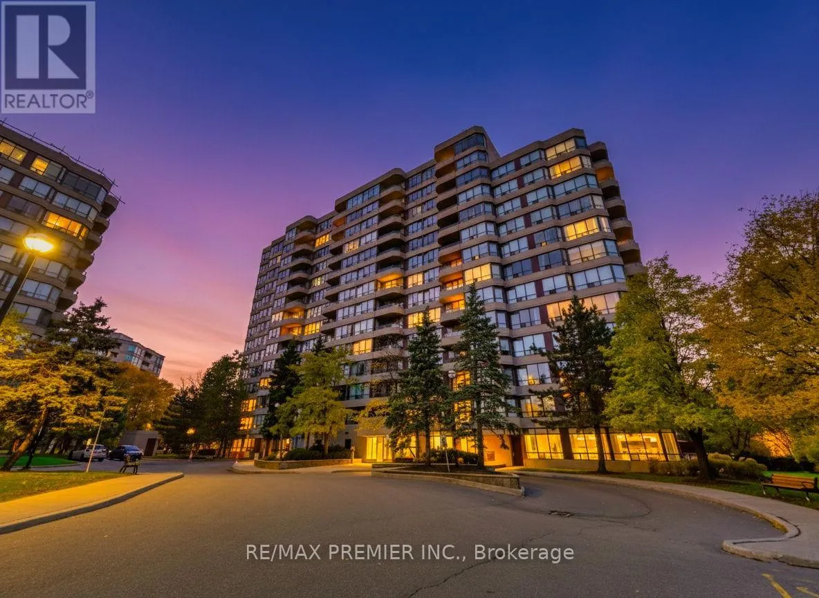 Apartment for rent: 208 - 91 Townsgate Drive, Vaughan, Ontario L4J 8E8