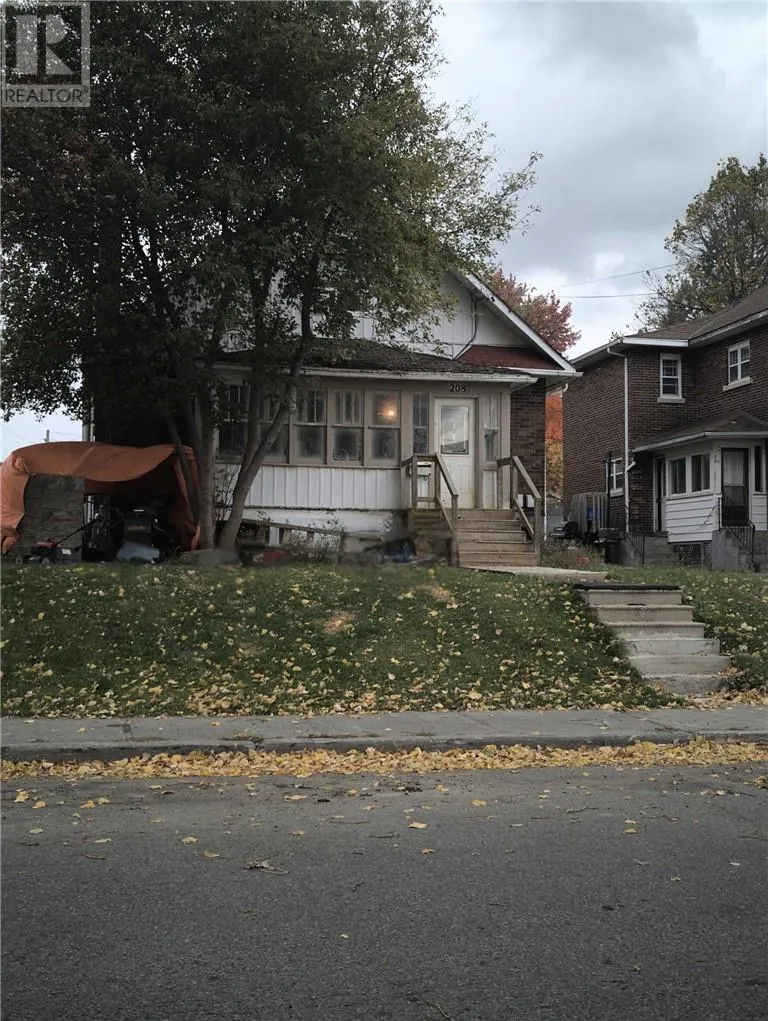 208 Baker Street, Sudbury, Ontario P3C 2G1