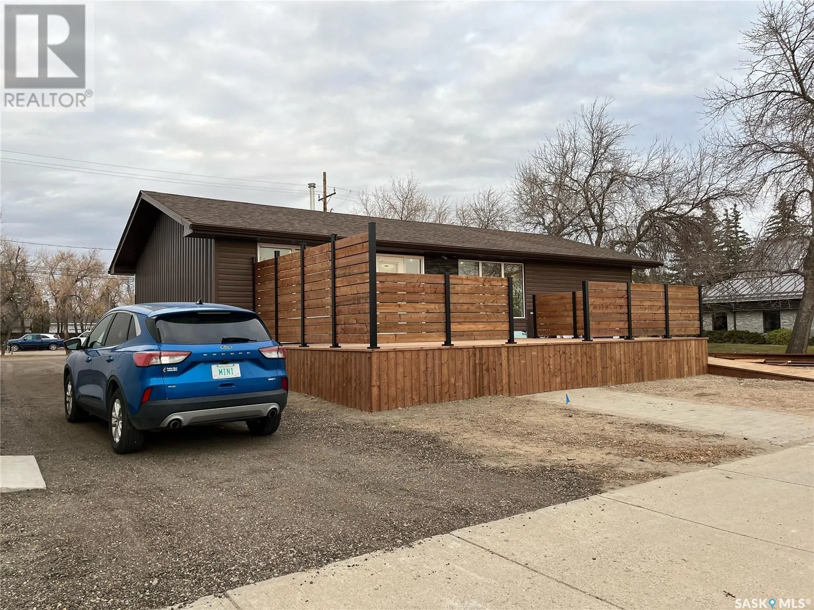 Retail for rent: 208 Central Street W, Warman, Saskatchewan S0K 0A1