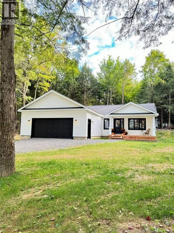 208 Crocks Point Road, Keswick Ridge, New Brunswick E6L 1T5