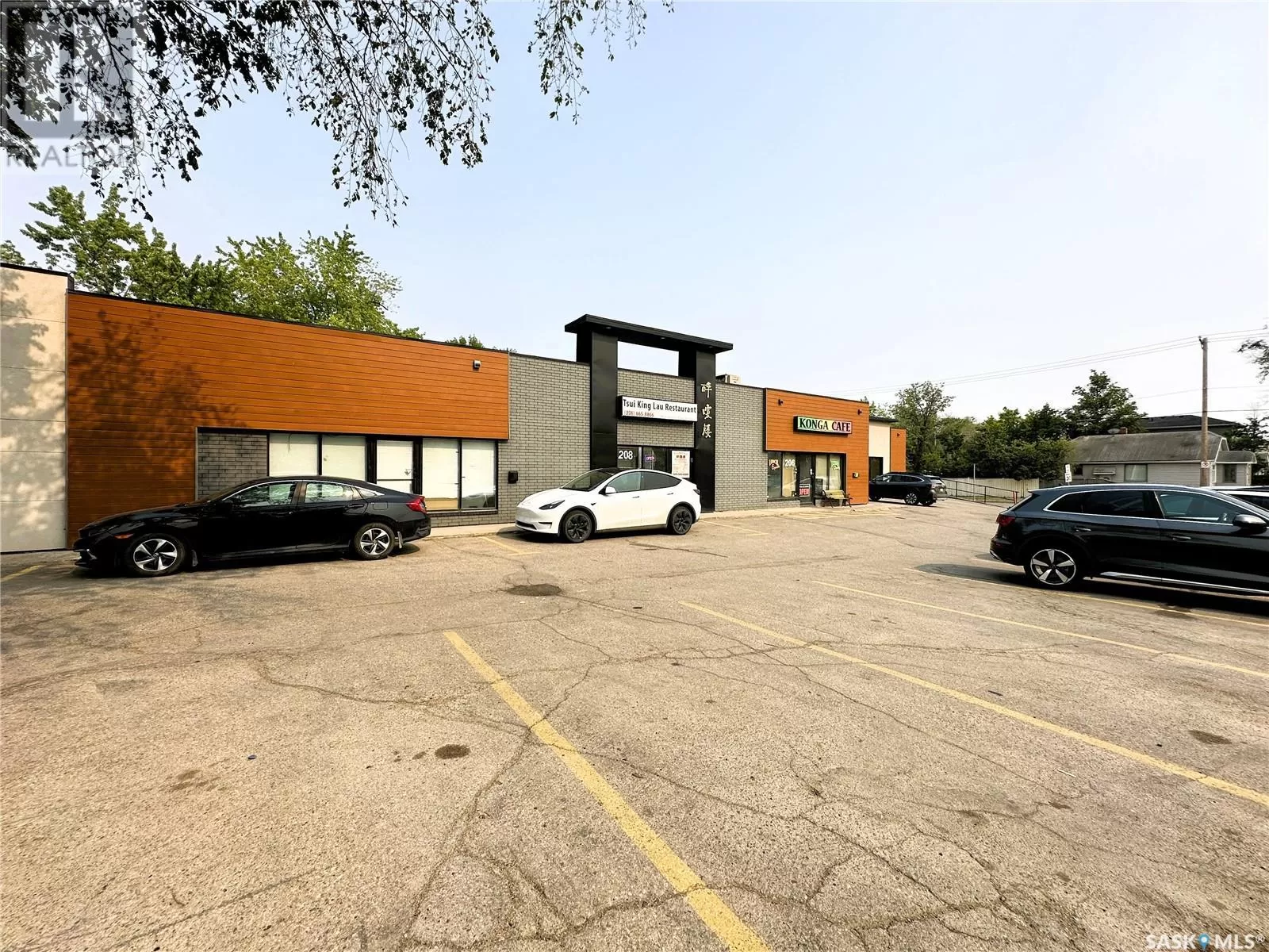 208 H Avenue N, Saskatoon, Saskatchewan S7L 6B6