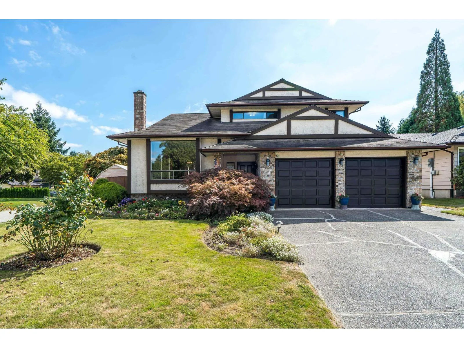 House for rent: 2080 156a Street, Surrey, British Columbia V4A 6S3