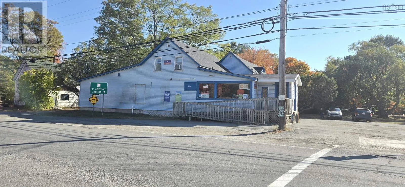 Triplex for rent: 2082 Highway 1, Auburn, Nova Scotia B0P 1A0