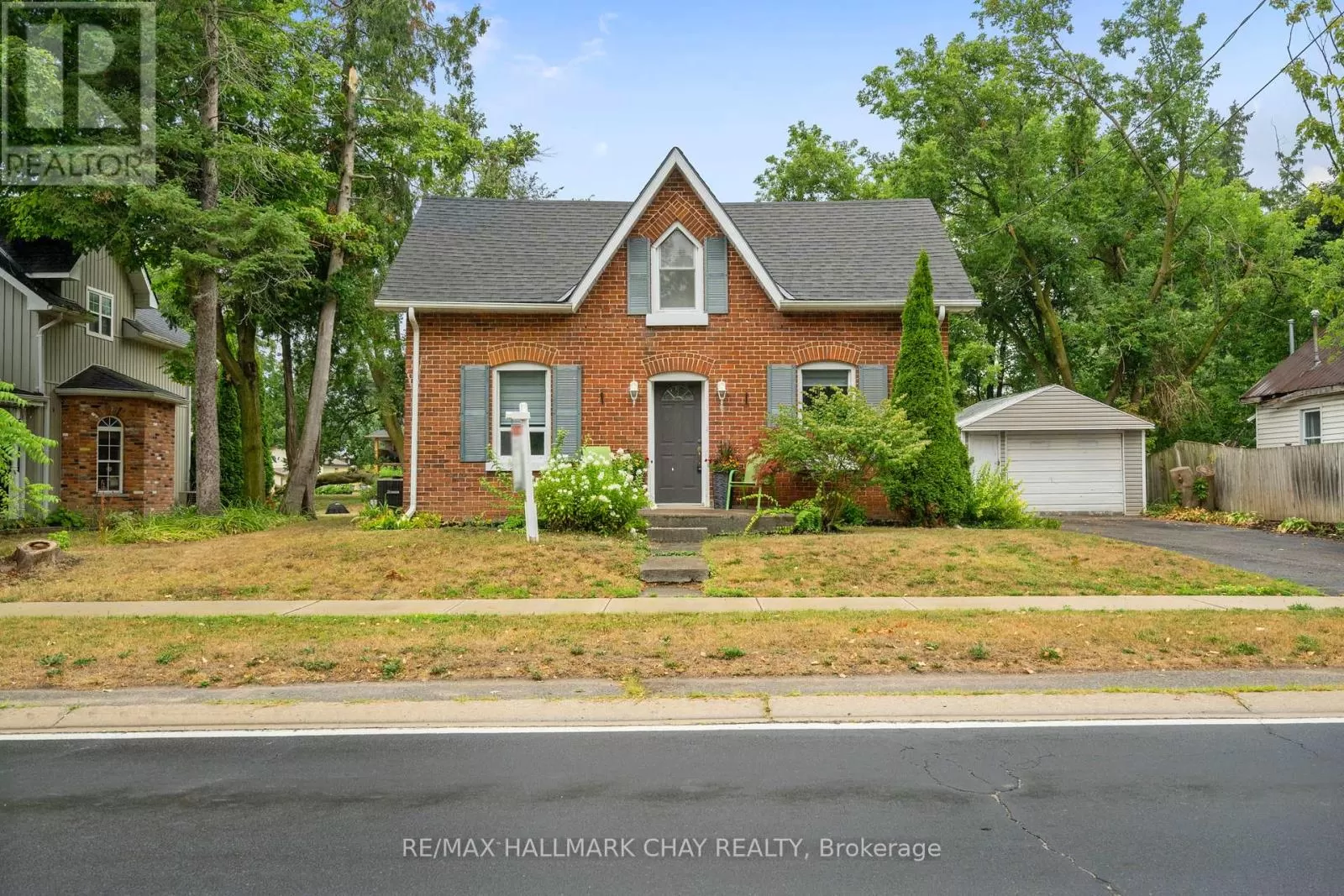 House for rent: 2088 Victoria Street, Innisfil, Ontario L9S 1K4