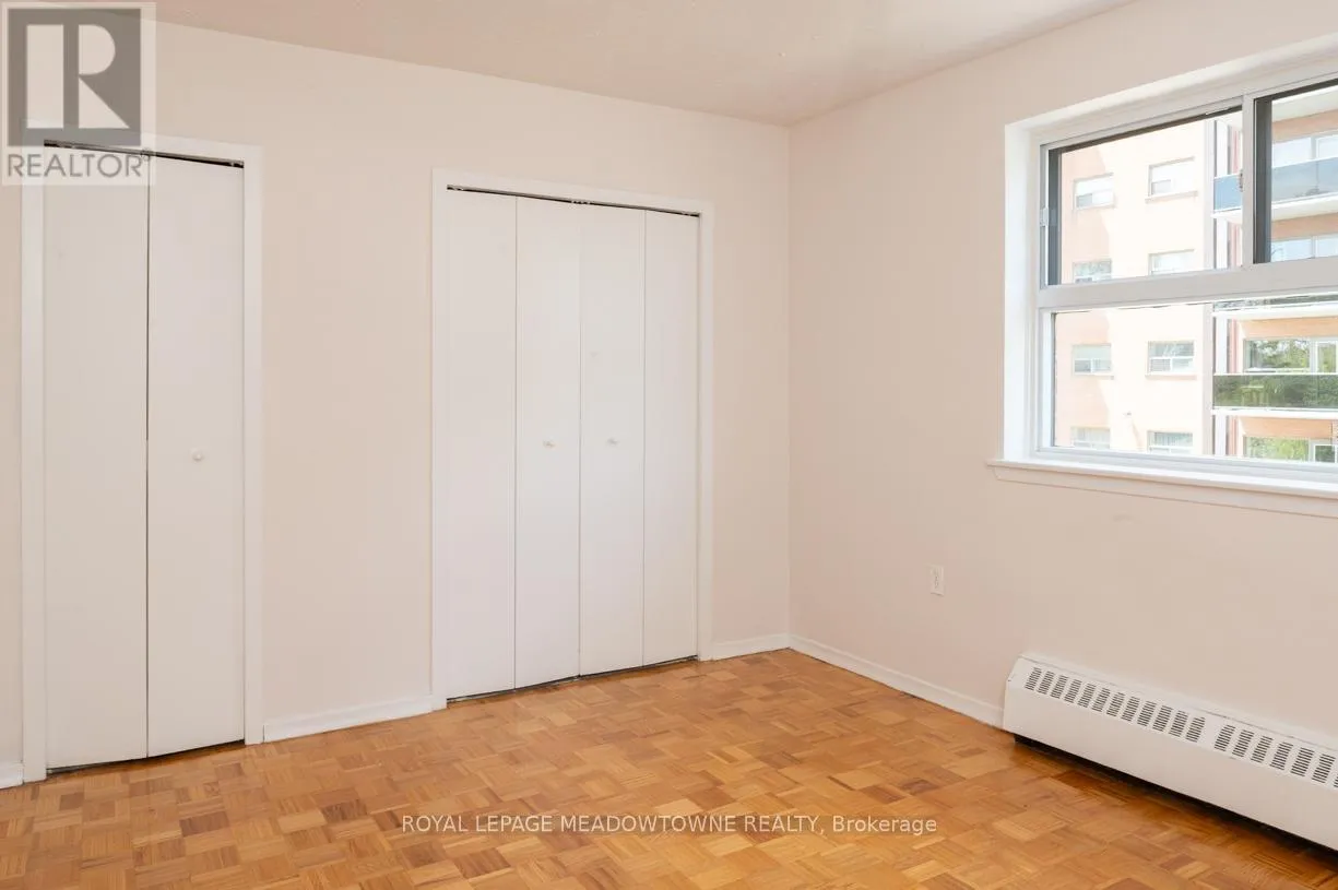 Other for rent: 209 - 1017 Seneca Avenue, Mississauga, Ontario L5G 3X5