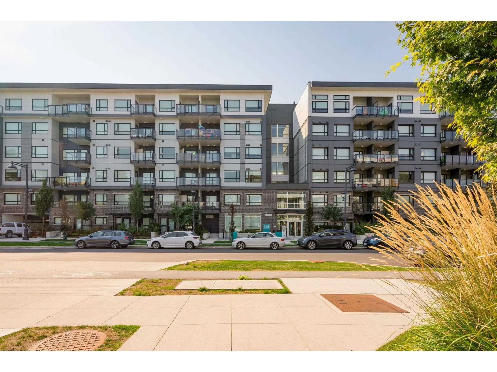 Apartment for rent: 209 10777 138 Street, Surrey, British Columbia V3T 0T5