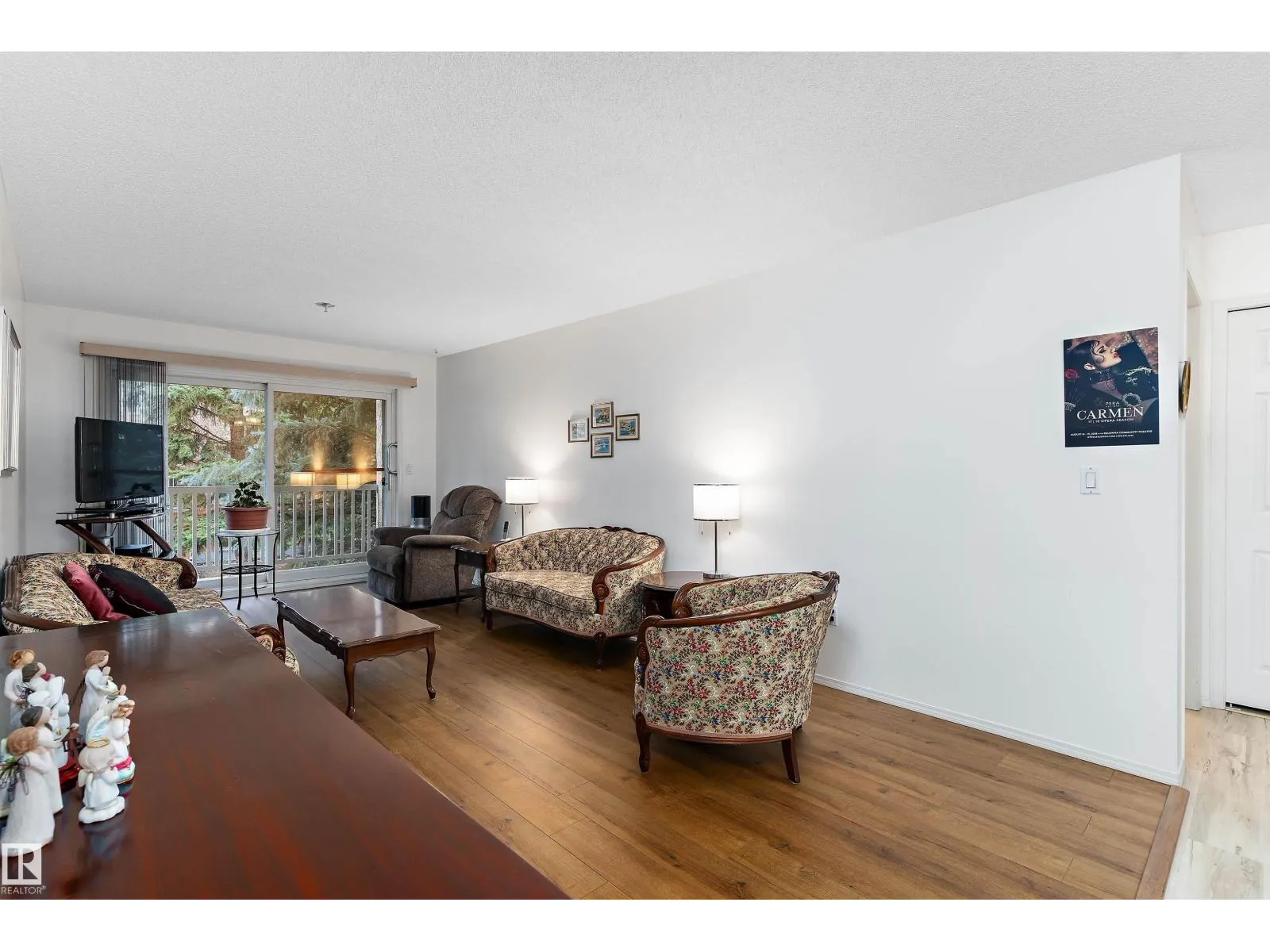 Apartment for rent: #209 10915 21 Av Nw, Edmonton, Alberta T6J 6X2