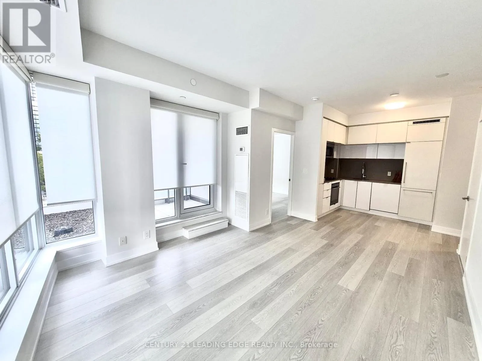 Apartment for rent: 209 - 28 Avondale Avenue, Toronto, Ontario M2N 0K2