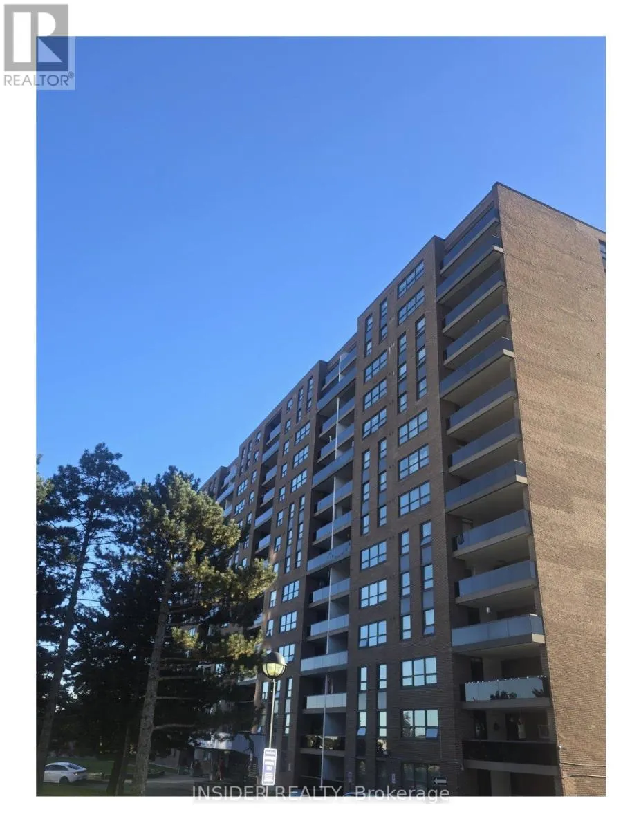 Apartment for rent: 209 - 4 Lisa Street, Brampton, Ontario L6T 4B6