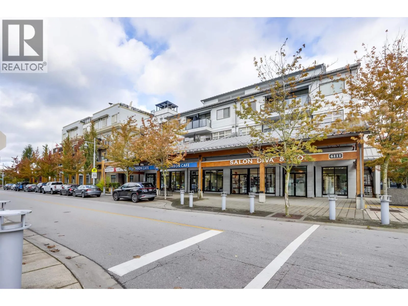 Apartment for rent: 209 6077 London Road, Richmond, British Columbia V6E 0A7