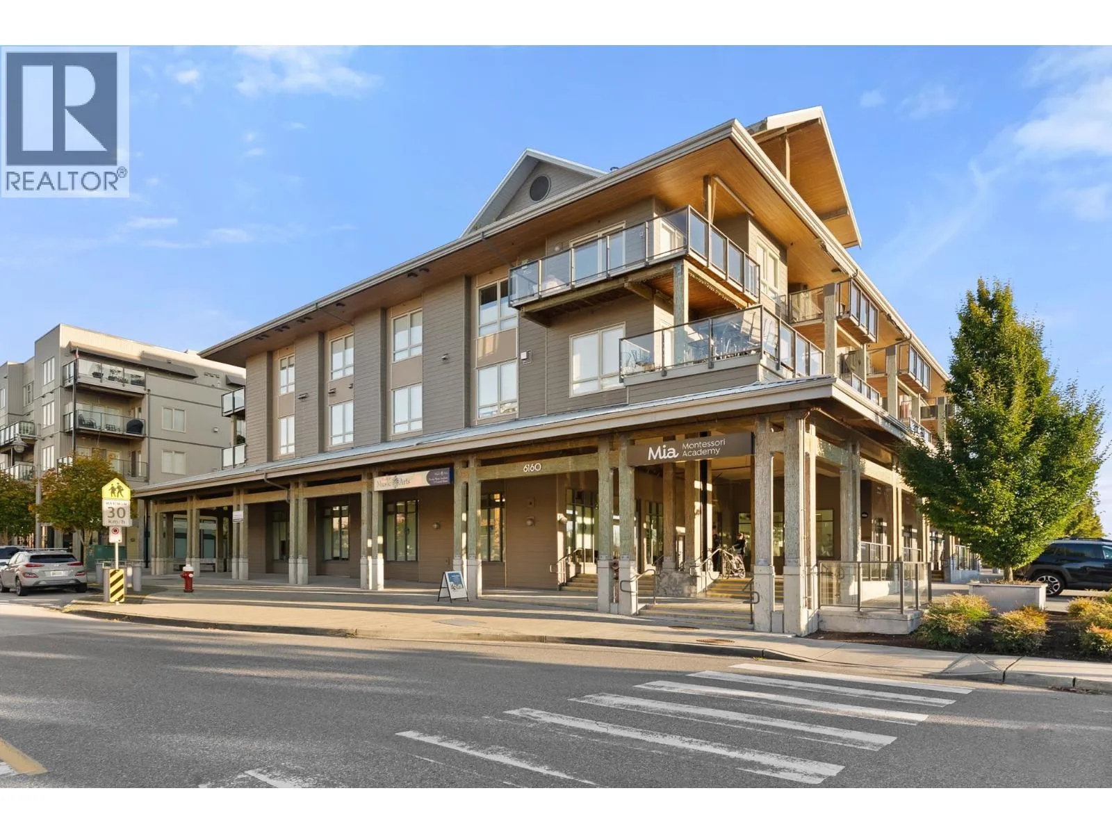 Apartment for rent: 209 6160 London Road, Richmond, British Columbia V7E 4J2