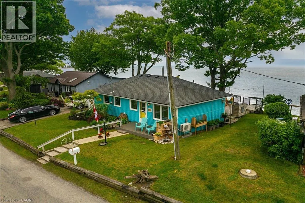 House for rent: 2090 Lakeshore Road, Dunnville, Ontario N1A 2W8