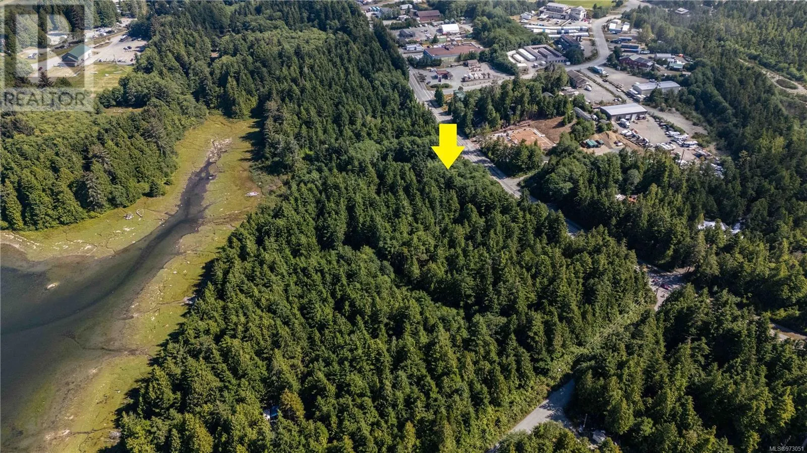 Commercial Mix for rent: 2091 Peninsula Rd, Ucluelet, British Columbia V0R 3A0