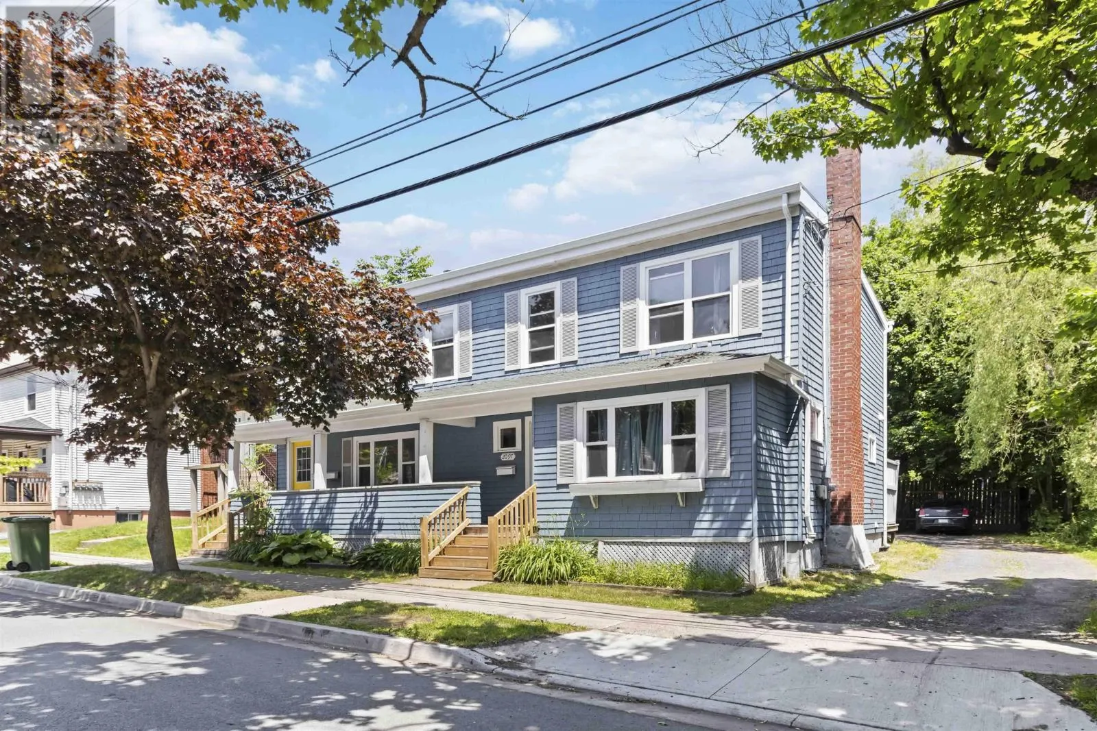 Triplex for rent: 2097 2099 2099a Oxford Street, Halifax, Nova Scotia B3L 2T3