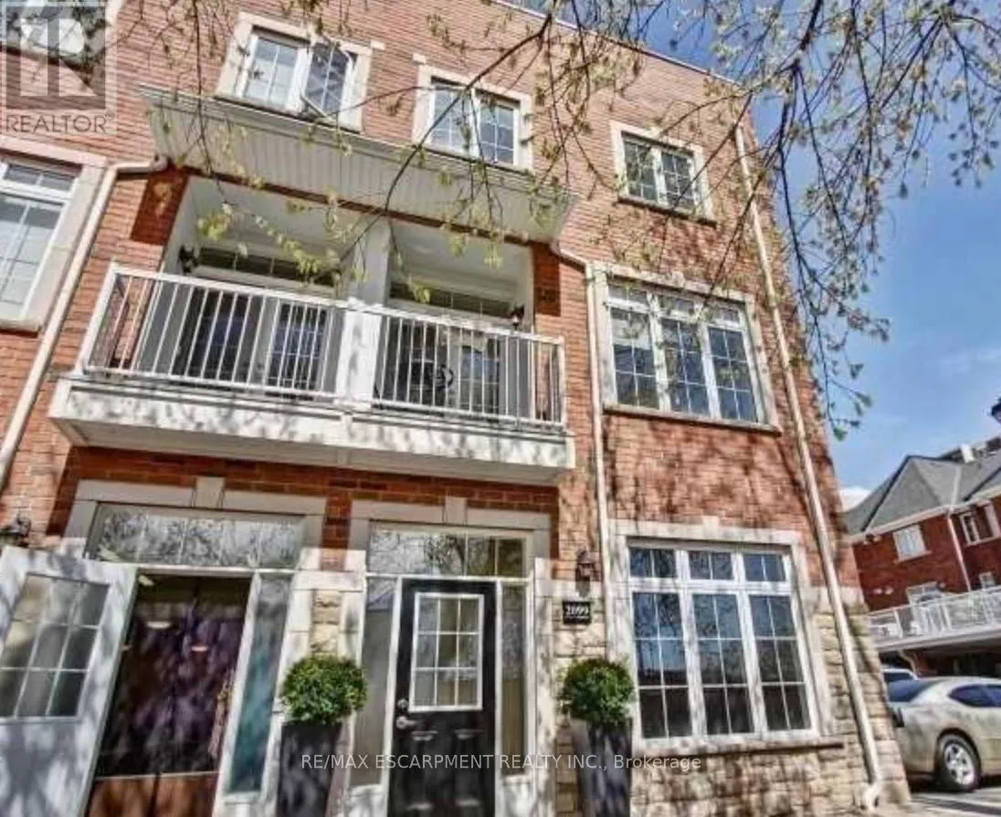 2099 Bates Common, Burlington, Ontario L7R 0A5