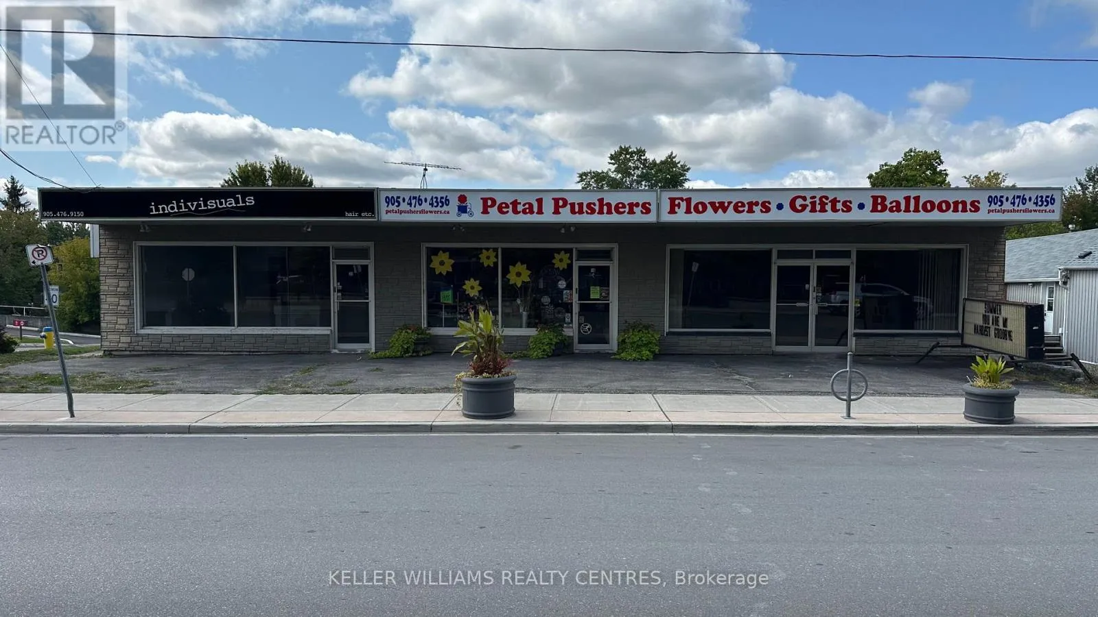 20a - 20 The Queensway S, Georgina, Ontario L4P 1Y7