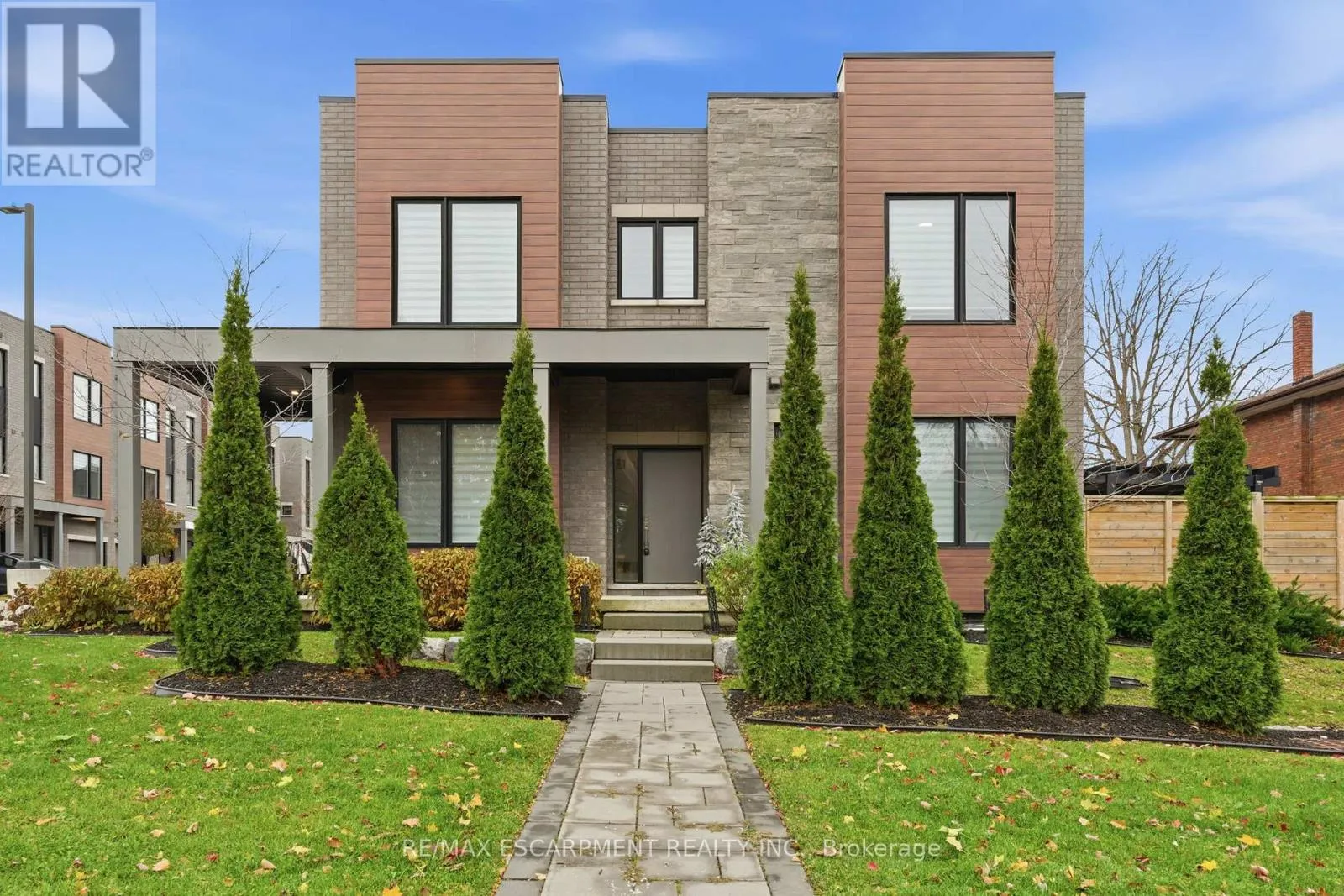 21 - 107 Concession Street, Cambridge, Ontario N1R 2H2