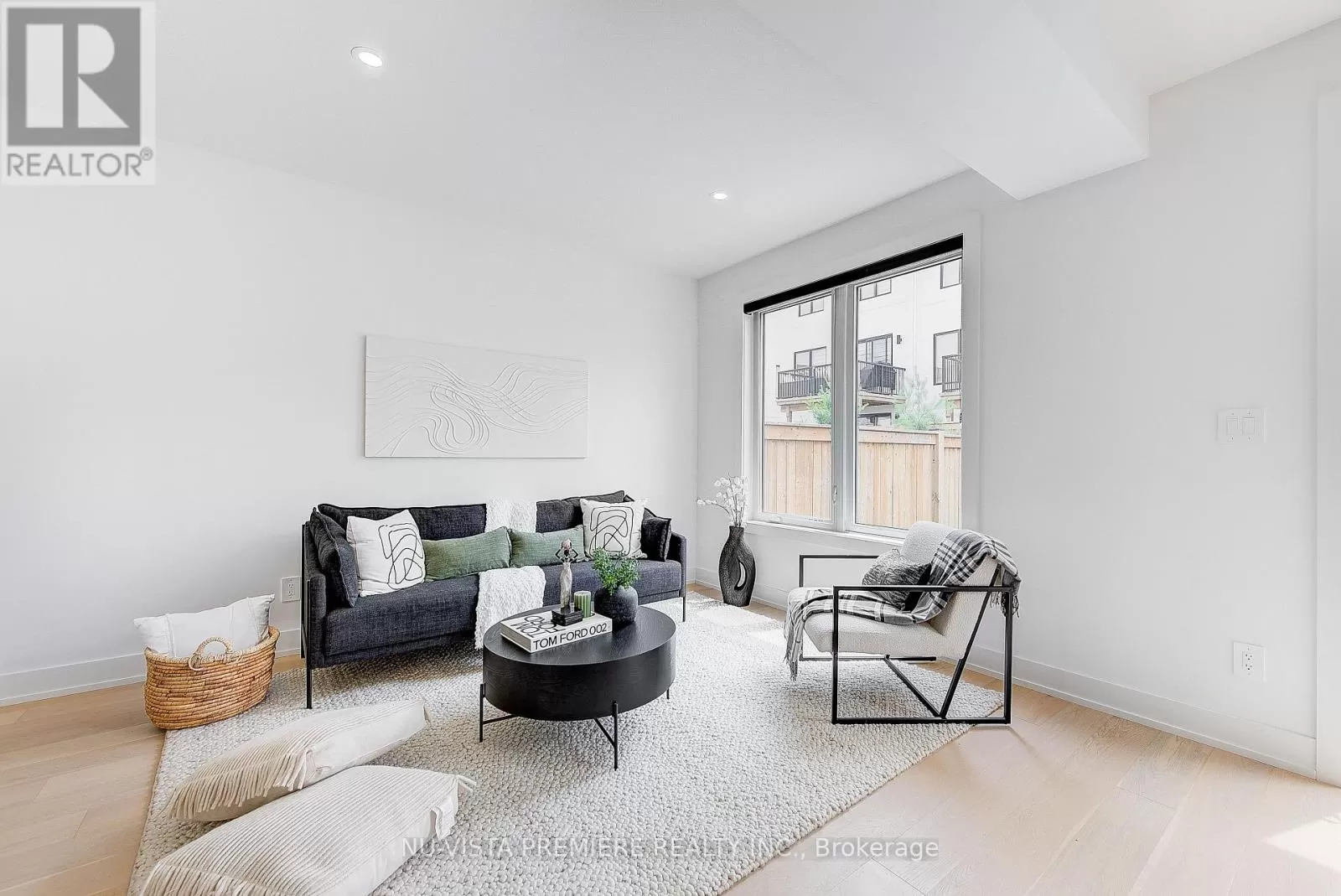 Other for rent: 21 - 1965 Upperpoint Gate, London South, Ontario N6K 0L2