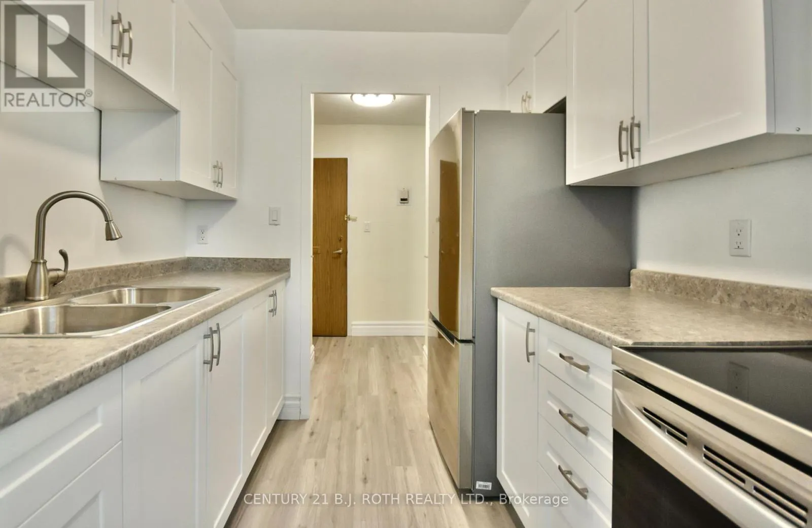 Other for rent: 21 - 2 Grove Street E, Barrie, Ontario L4M 2N5