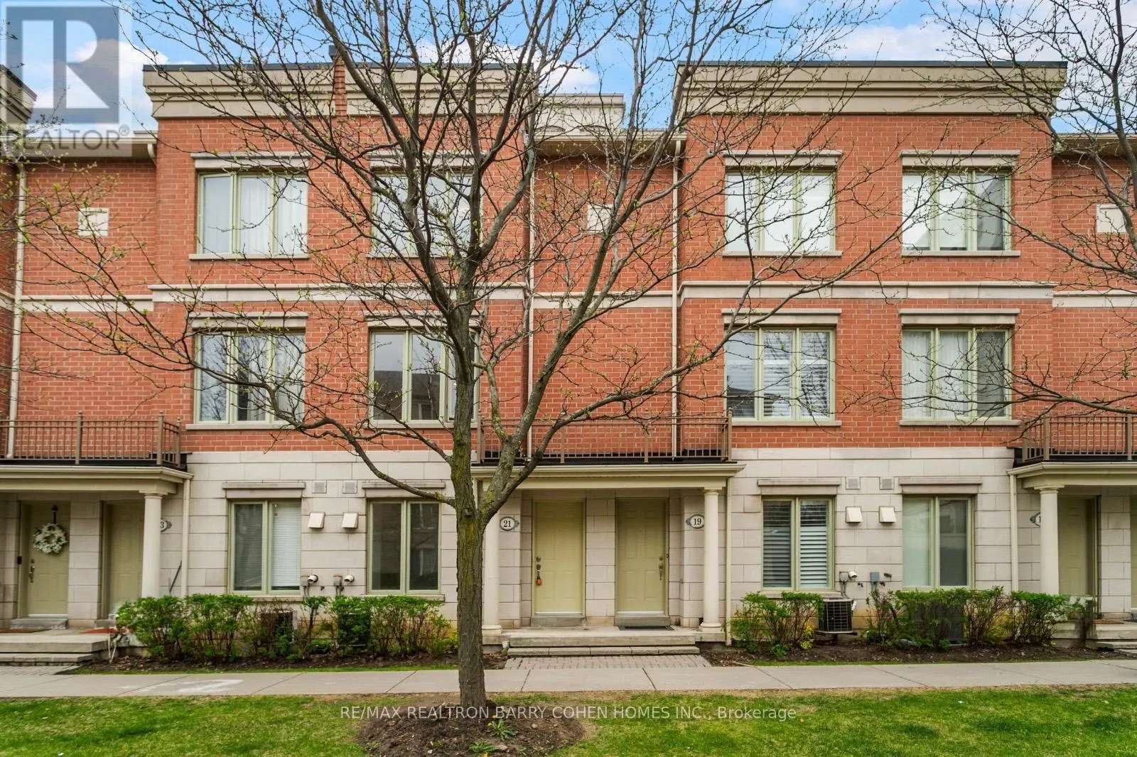 Row / Townhouse for rent: 21 - 21 Galleria Parkway, Markham, Ontario L3T 0A4