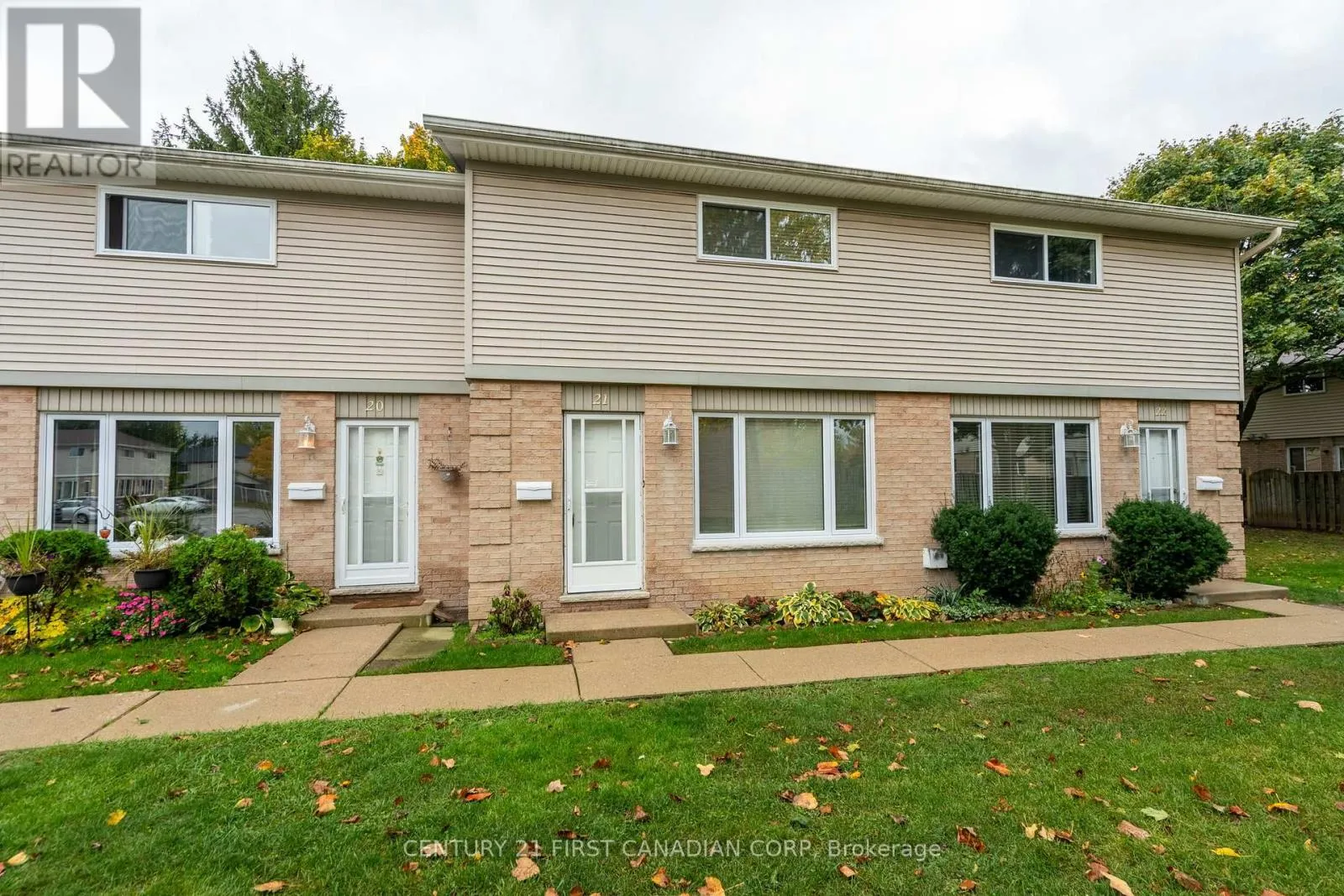 Row / Townhouse for rent: 21 - 320 Westminster Avenue, London South, Ontario N6C 5H5