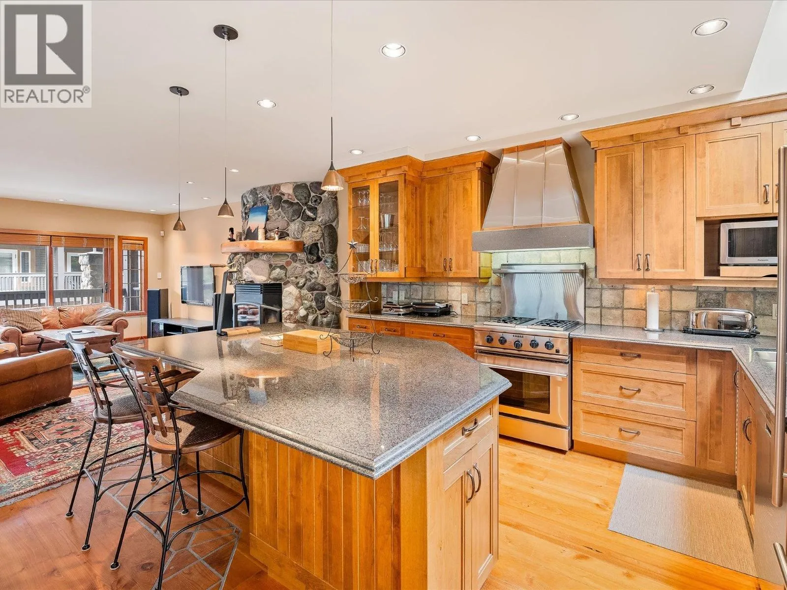 Row / Townhouse for rent: 21 4501 Blackcomb Way, Whistler, British Columbia V0N 1B4