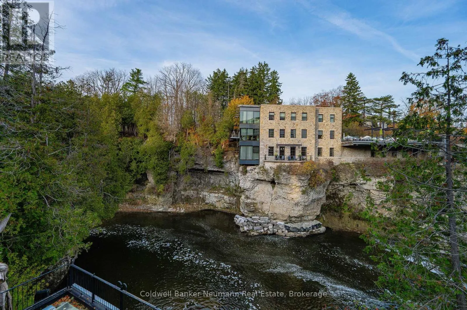 Apartment for rent: 21 - 6523 Wellington 7 Road, Centre Wellington, Ontario N0B 1S0