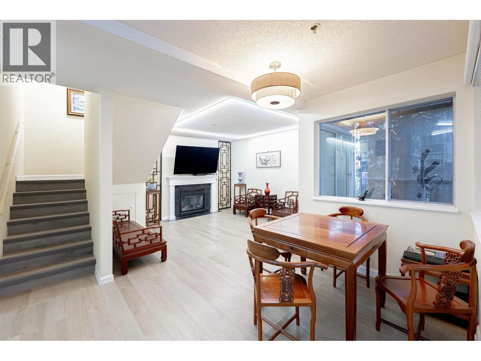 Row / Townhouse for rent: 21 7345 Sandborne Avenue, Burnaby, British Columbia V3N 4W6