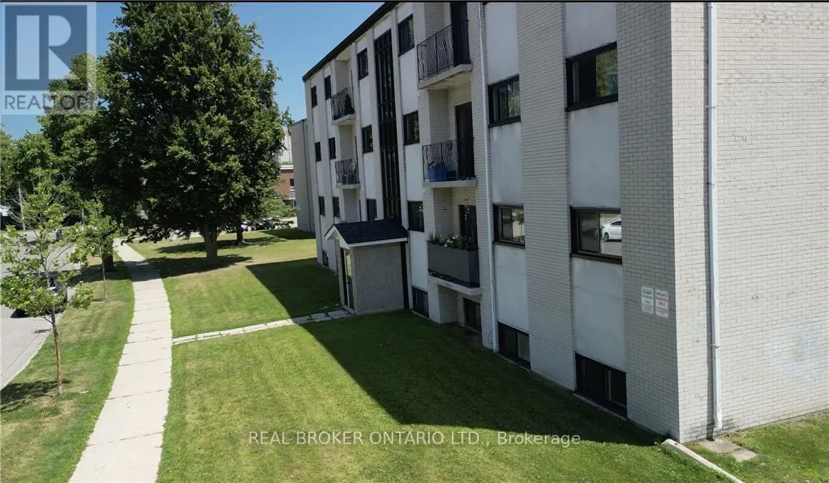 Multi-Family for rent: 21 Balfour Crescent, Kitchener, Ontario N2C 1Z6