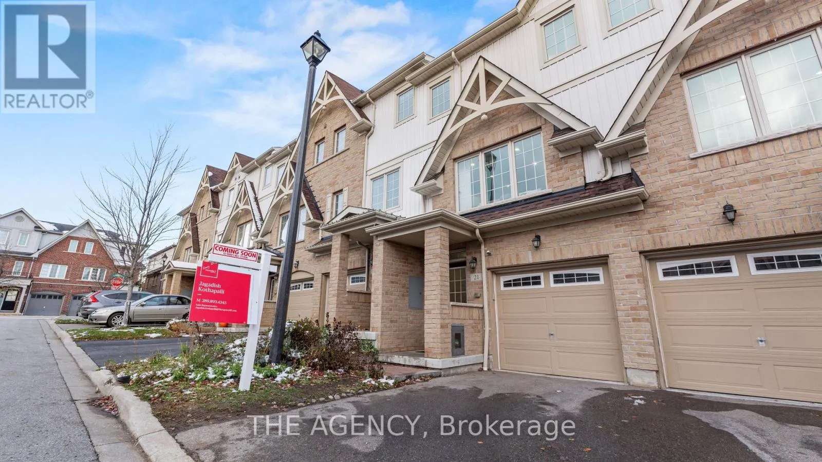 Row / Townhouse for rent: 21 Benjamin Way, Whitby, Ontario L1N 0K7