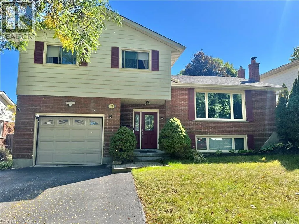 House for rent: 21 Carriage Road, Simcoe, Ontario N3Y 4Y3