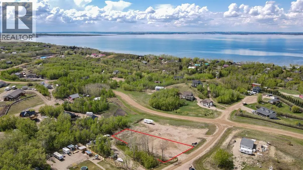 21 Horse Shoe, White Sands, Alberta T0C 3B0