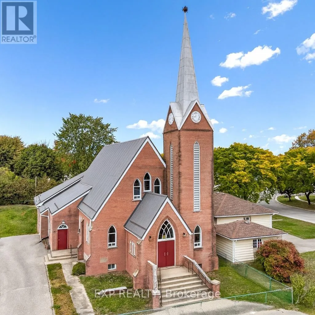 21 Lansdowne Avenue, Norfolk, Ontario N4B 2P4