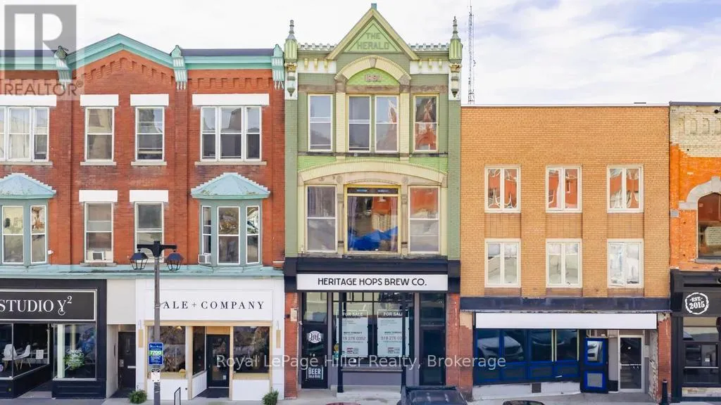 Residential Commercial Mix for rent: 21 Market Place, Stratford, Ontario N5A 1A4