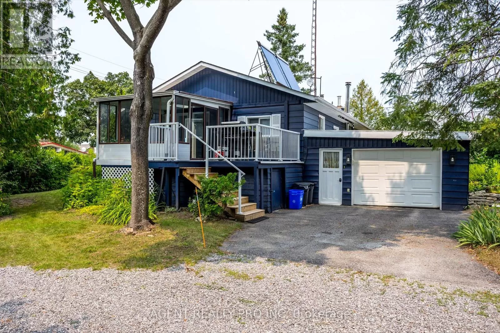 21 Oriole Road, Kawartha Lakes, Ontario K0M 1N0