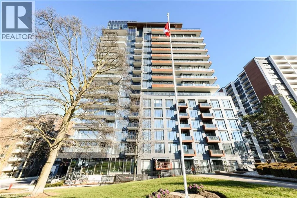 Apartment for rent: 21 Park Street E Unit# 311, Mississauga, Ontario L5G 1L7