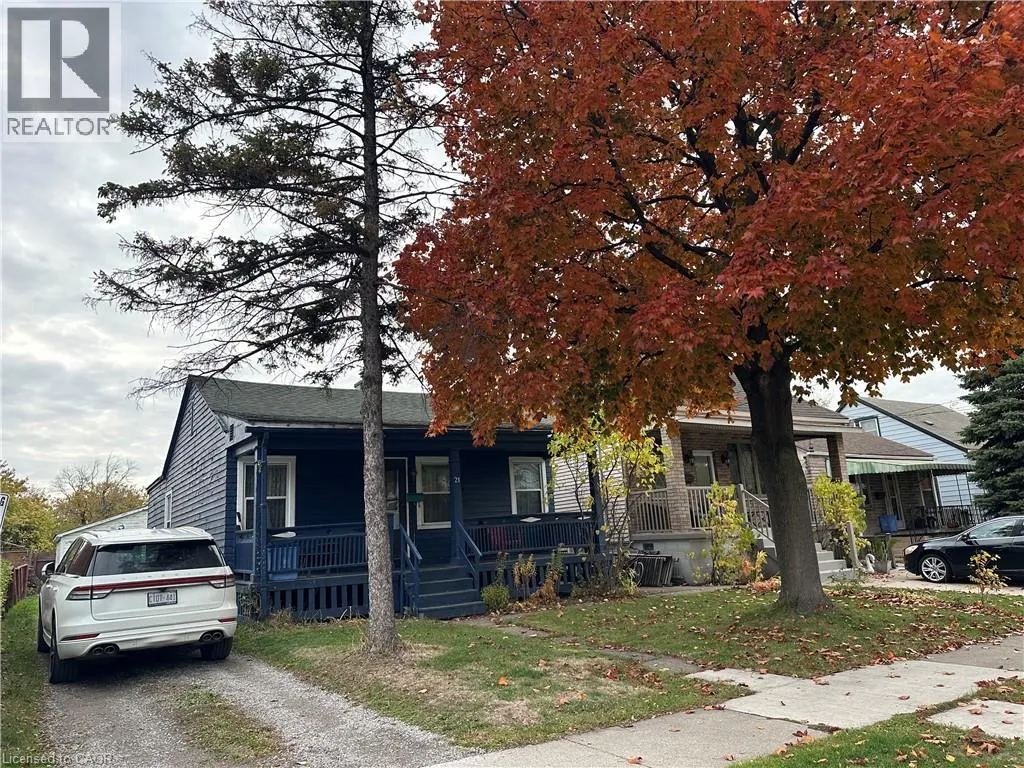 House for rent: 21 Stapleton Avenue, Hamilton, Ontario L8H 3N4