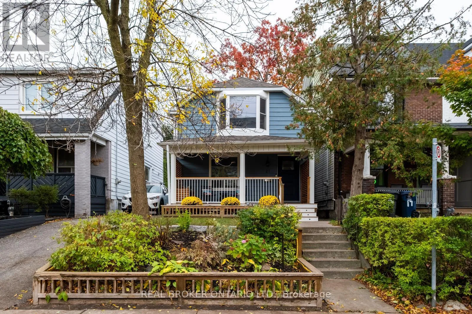 House for rent: 21 Stephenson Avenue, Toronto, Ontario M4C 1E9