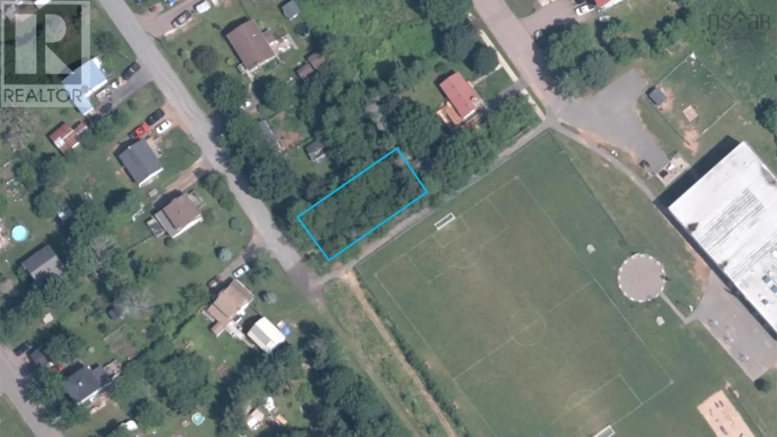 21 Victor Avenue, Amherst, Nova Scotia B4H 2L3