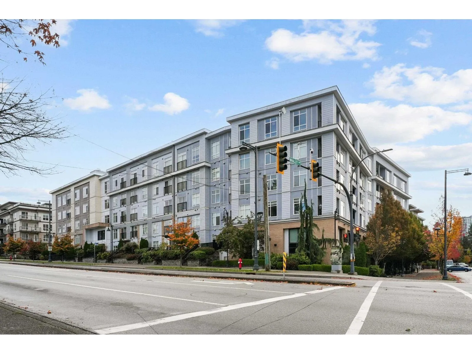 Apartment for rent: 210 13728 108 Avenue, Surrey, British Columbia V3T 0G2