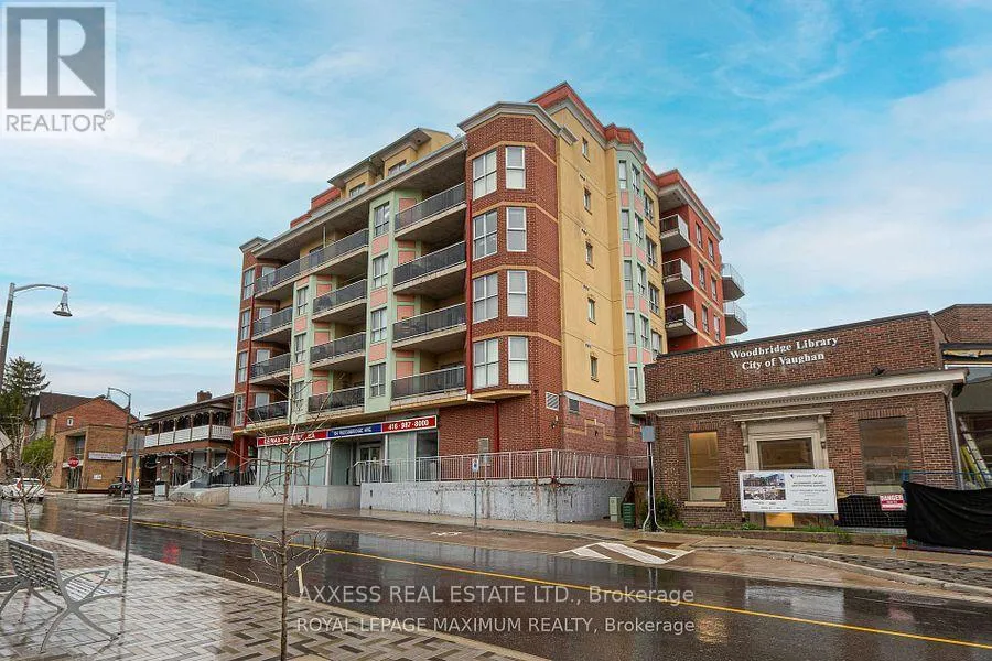 Apartment for rent: 210 - 160 Woodbridge Avenue, Vaughan, Ontario L4L 0B8