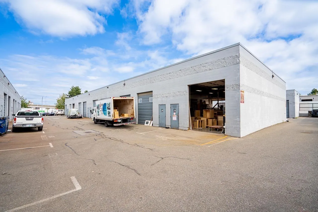 210 19736 98 Avenue, Langley, British Columbia V1M 2X5