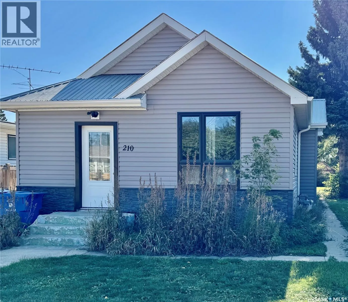 House for rent: 210 1st Avenue E, Blaine Lake, Saskatchewan S0J 0J0